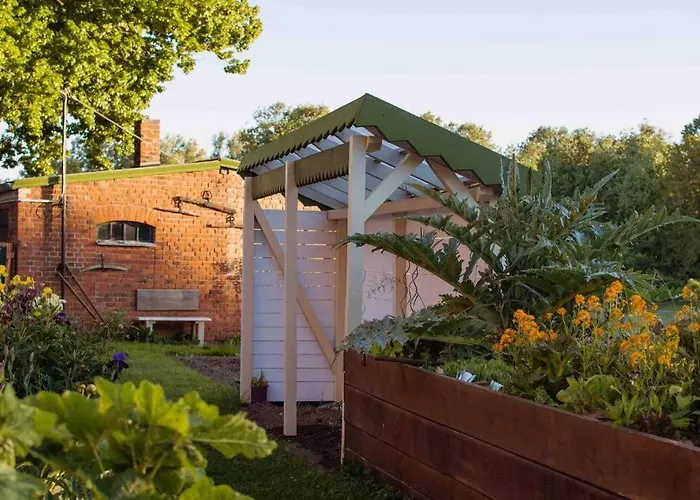 Shropshire House Gross Leppin