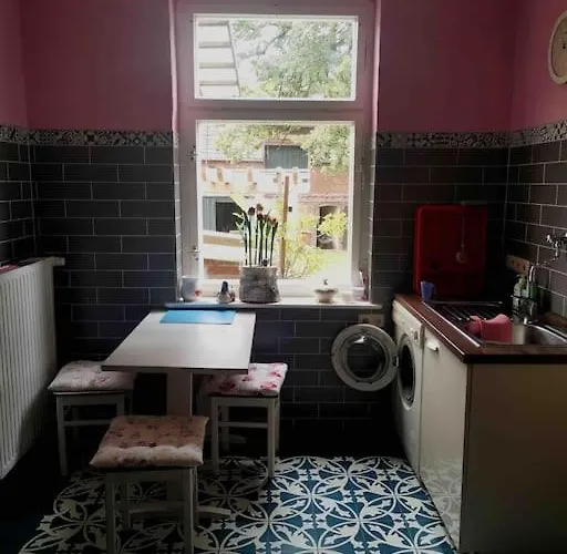 Shropshire House Gross Leppin